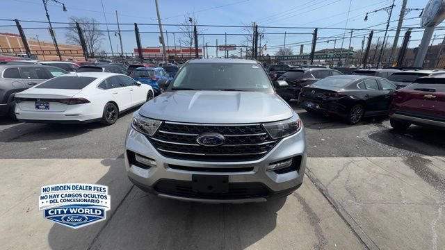 Certified 2022 Ford Explorer XLT w/ Equipment Group 202A AWD/4WD image 5