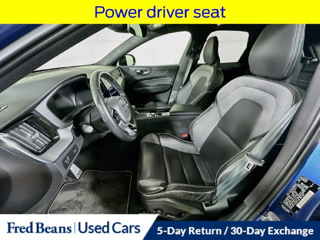 Used 2021 Volvo XC60 T6 R-Design w/ Advanced Package AWD/4WD image 27