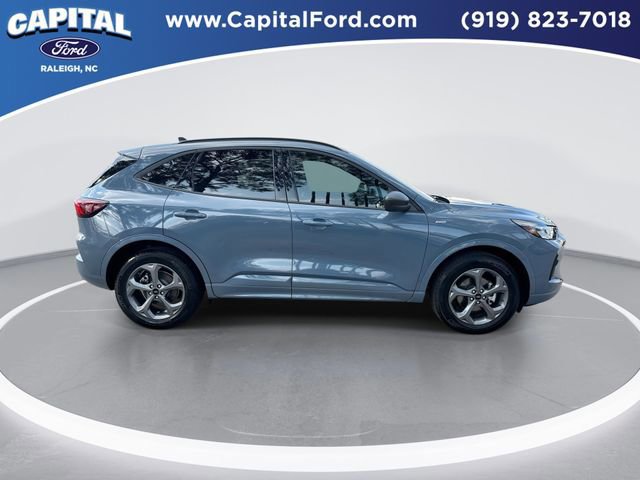 Certified 2024 Ford Escape ST-Line w/ Tech Pack #1 image 7