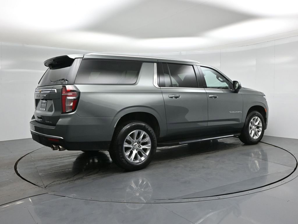 Used 2023 Chevrolet Suburban Premier image 26
