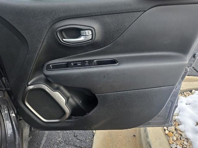 Used 2023 Jeep Renegade Latitude image 13