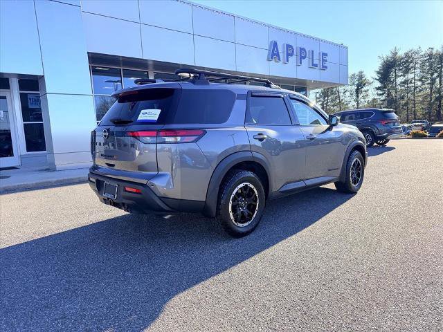 Used 2025 Nissan Pathfinder Rock Creek image 4