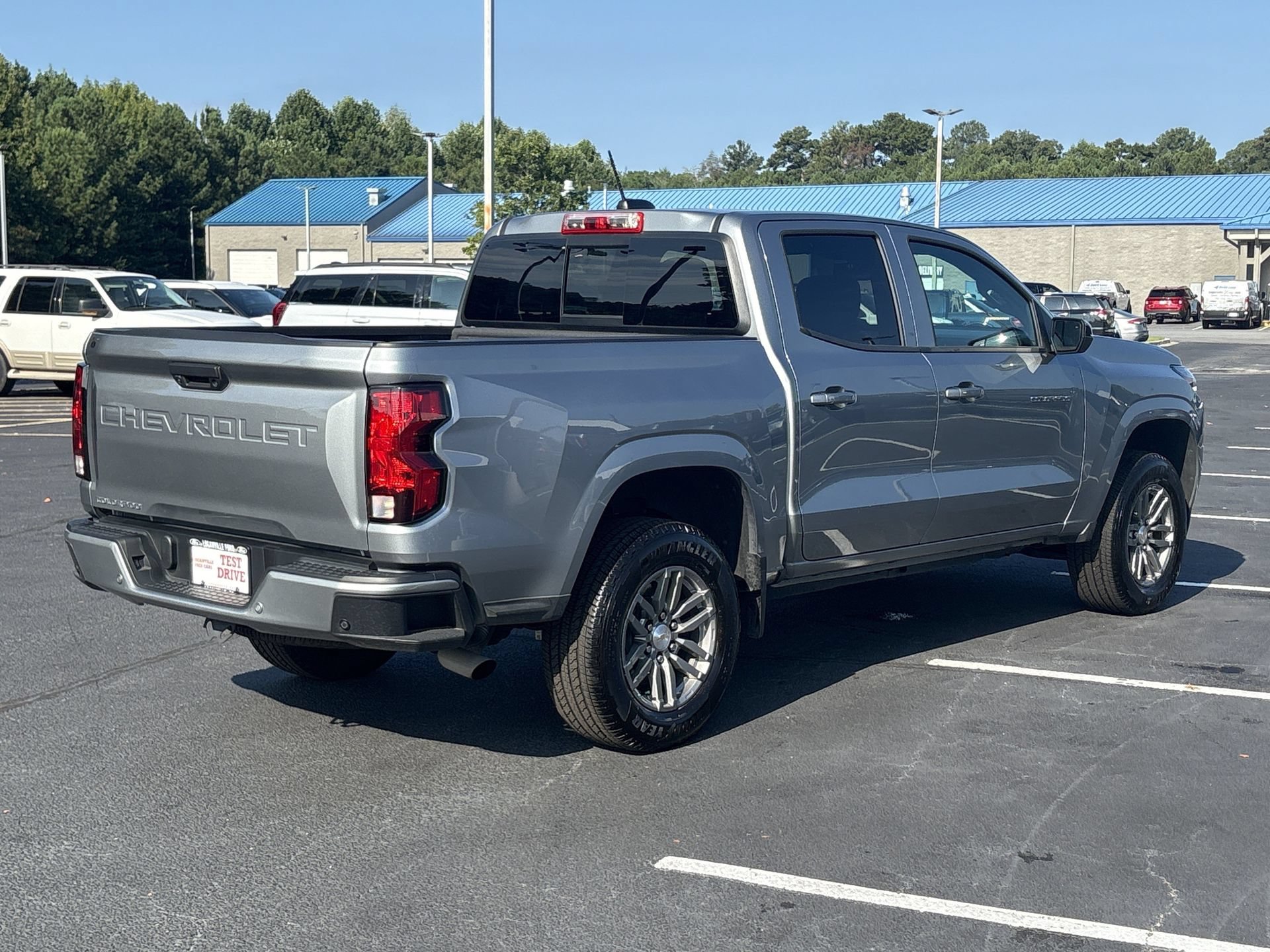 Used 2025 Chevrolet Colorado LT RWD image 21