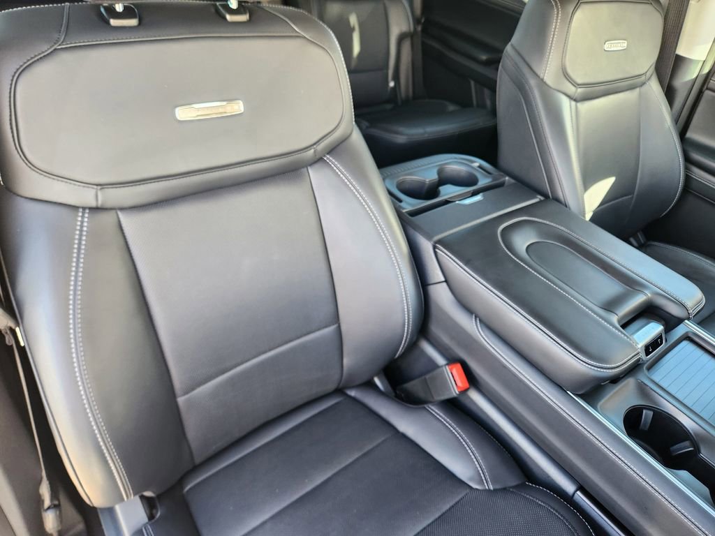 Certified 2025 Ford Expedition Platinum w/ Driver's Package image 20