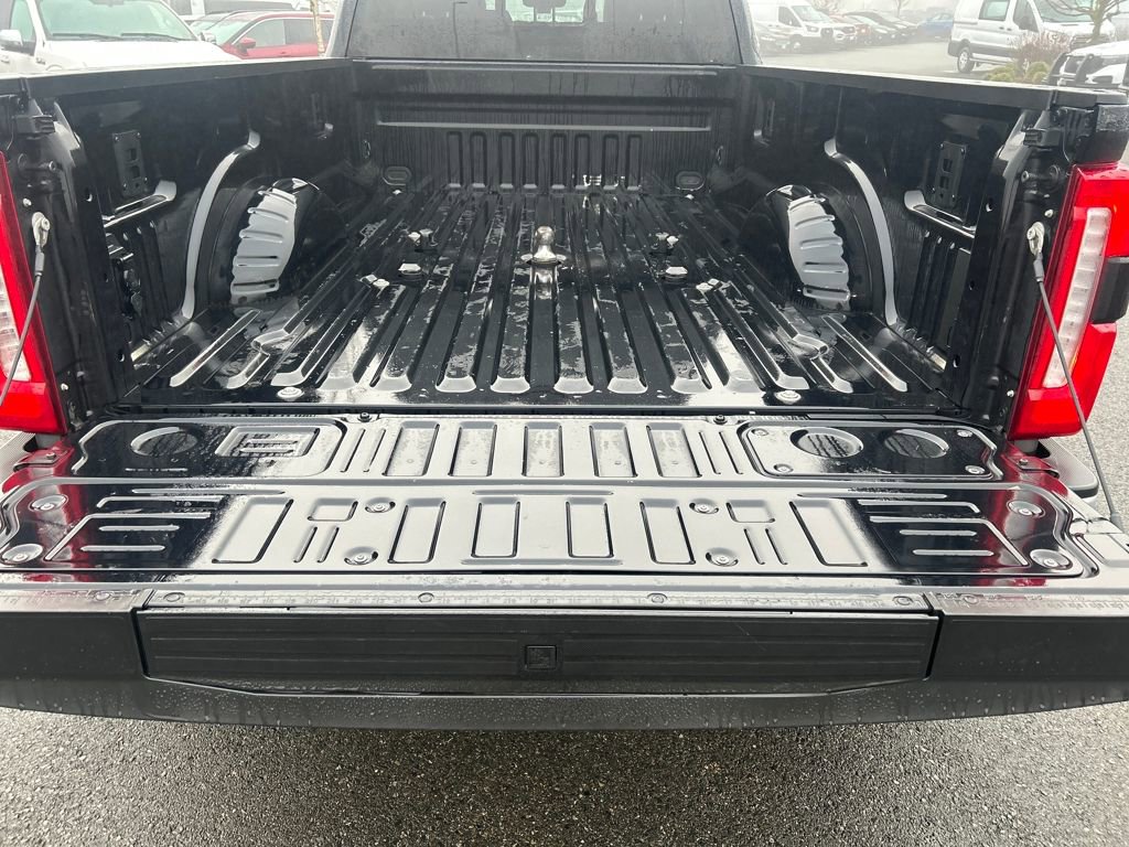 Certified 2024 Ford F450 Lariat w/ Camper Package image 33