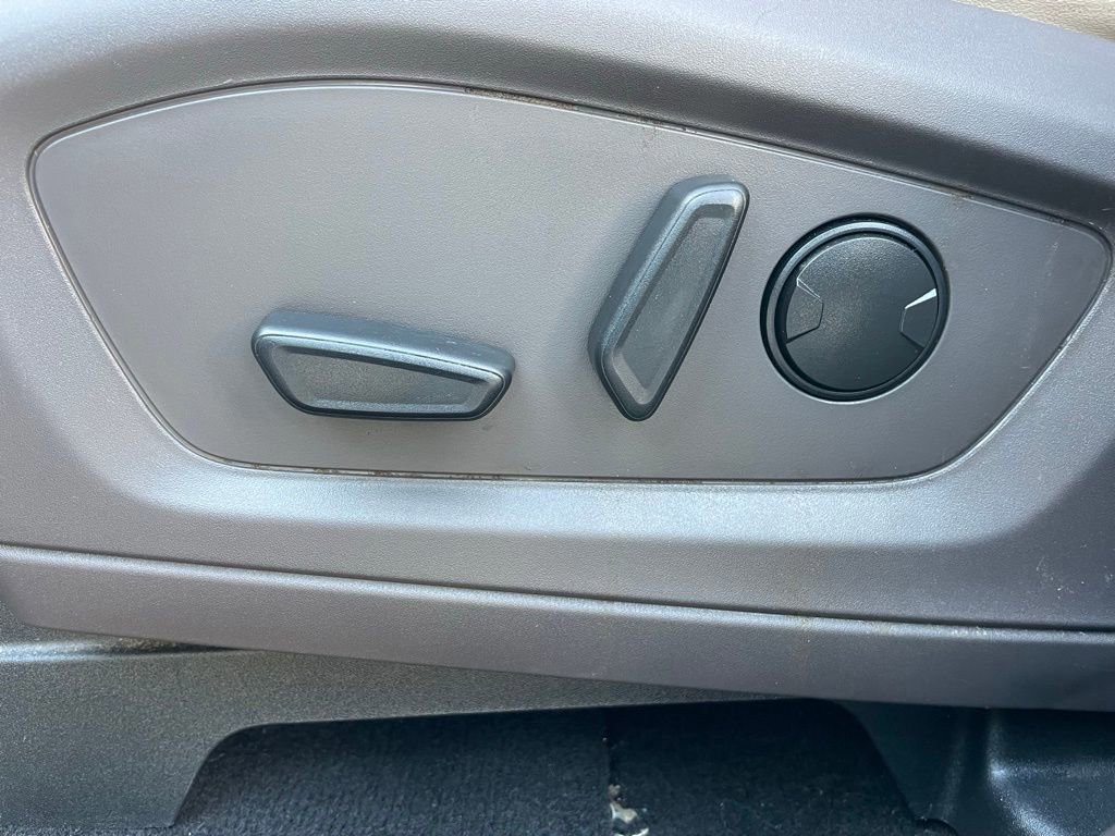 Certified 2022 Ford Explorer Platinum w/ Equipment Group 601A image 21