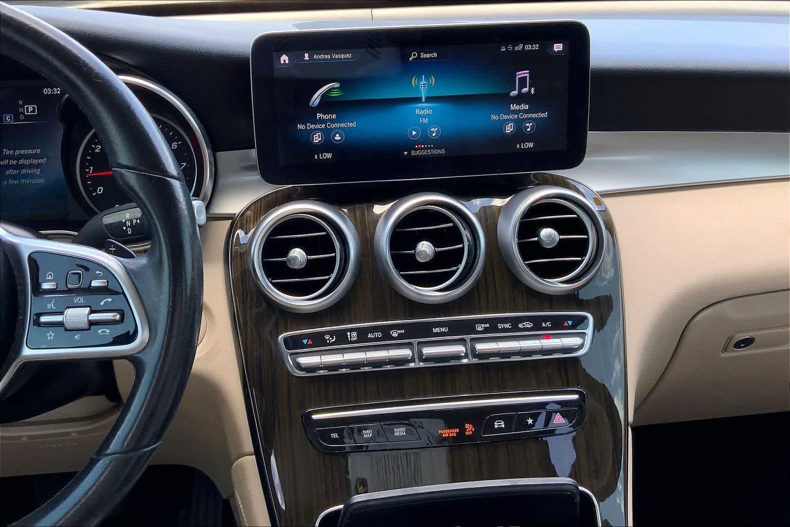 Used 2021 Mercedes-Benz GLC 300 image 7