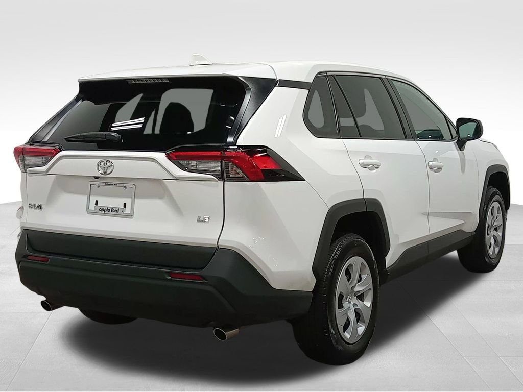 Used 2025 Toyota RAV4 LE FWD image 3