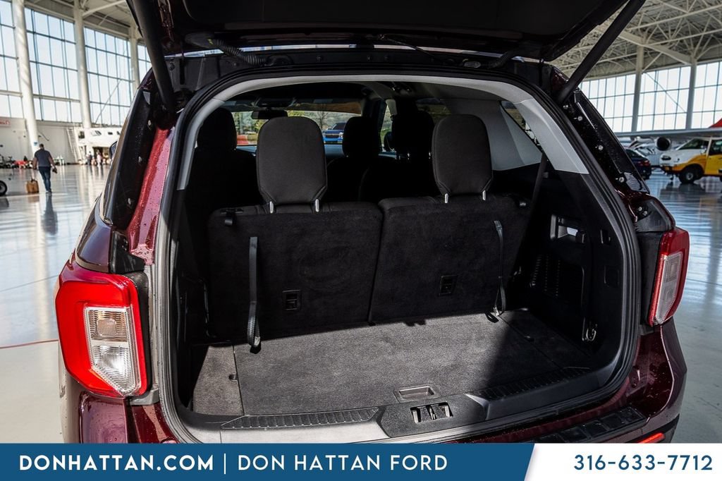 Certified 2022 Ford Explorer XLT w/ Class IV Trailer Tow Package AWD/4WD image 31