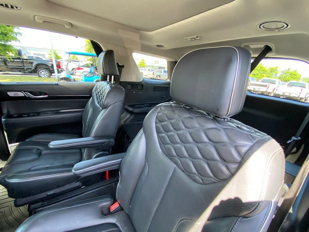 Used 2022 Hyundai Palisade Limited FWD image 25