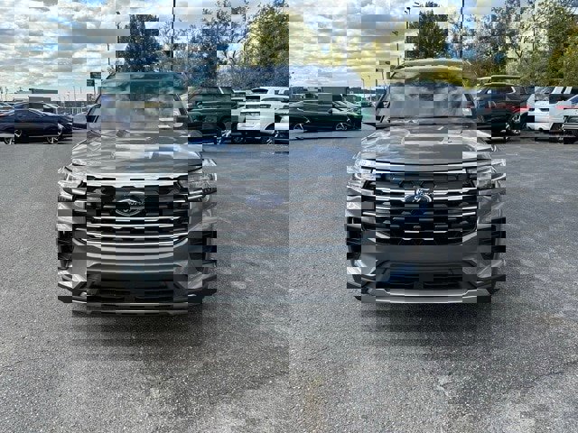 Certified 2025 Ford Explorer Active image 8