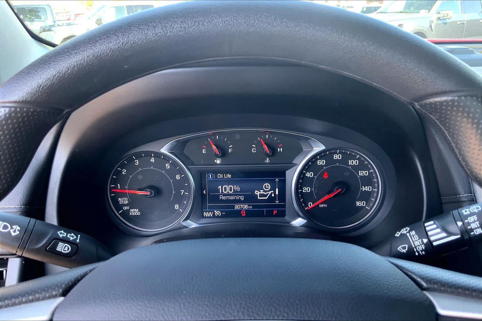 Used 2024 GMC Terrain SLE w/ Driver Convenience Package FWD image 26
