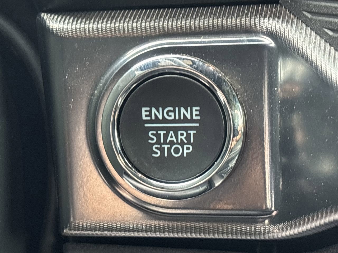 Certified 2025 Ford F150 Lariat w/ Equipment Group 502A High image 39