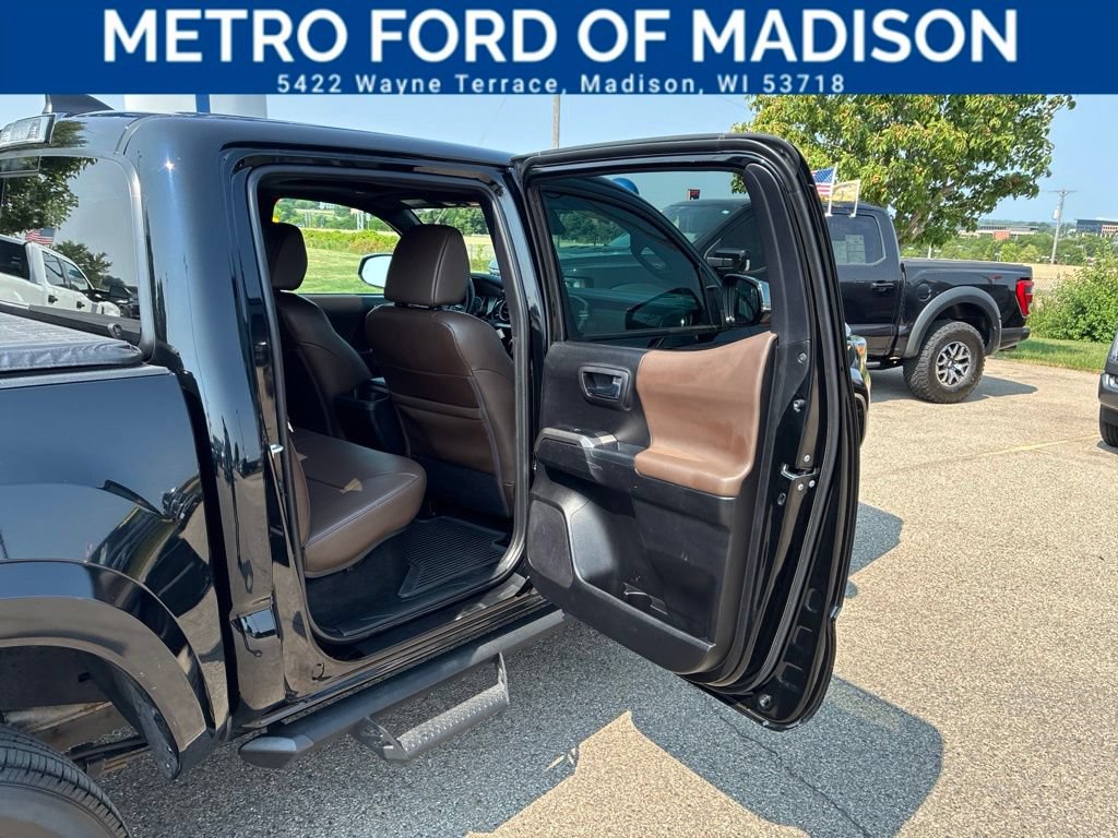 Used 2021 Toyota Tacoma Limited AWD/4WD image 48
