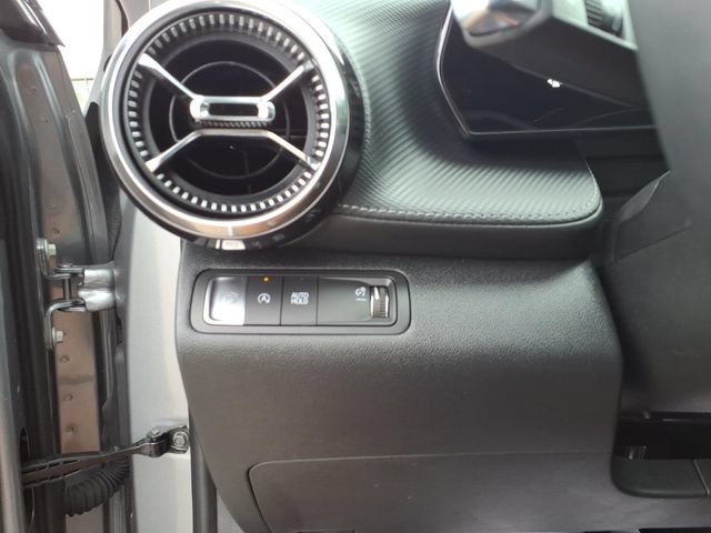 Used 2026 Chevrolet Equinox LT w/ Convenience Package II FWD image 13