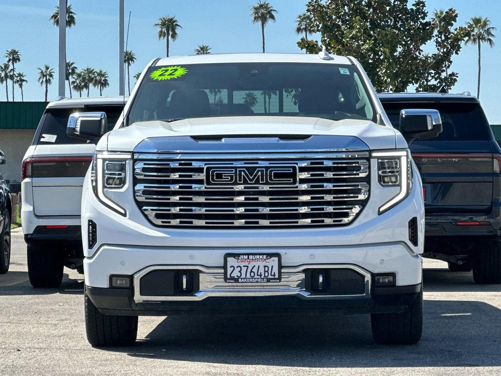 Used 2022 GMC Sierra 1500 Denali w/ Denali Reserve Package AWD/4WD image 8