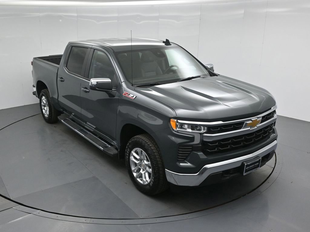 Used 2025 Chevrolet Silverado 1500 LT w/ Z71 Off-Road Package image 4