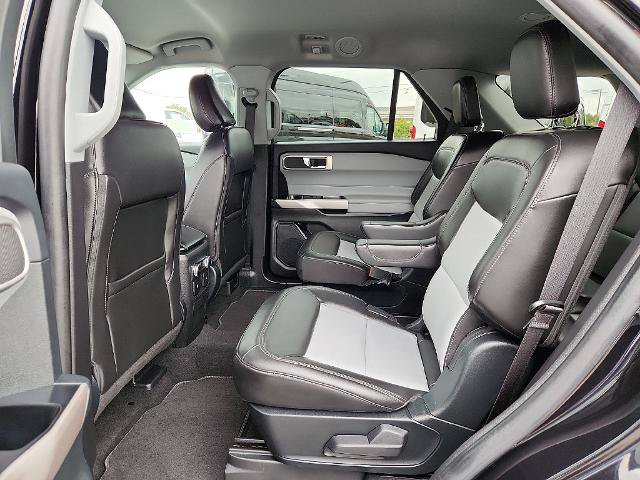 Certified 2023 Ford Explorer XLT w/ Equipment Group 202A AWD/4WD image 11