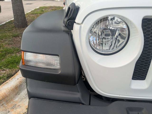 Used 2021 Jeep Wrangler Sport AWD/4WD image 10
