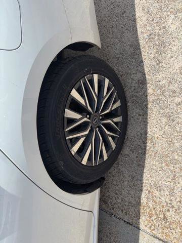 Used 2025 Nissan Altima 2.5 SV FWD image 10