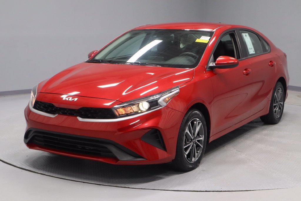 Used 2023 Kia Forte LXS FWD image 6