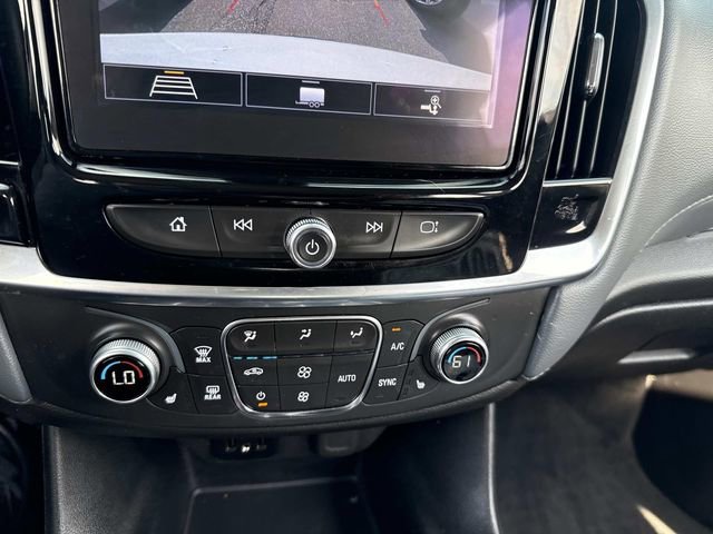 Used 2021 Chevrolet Traverse LT image 27