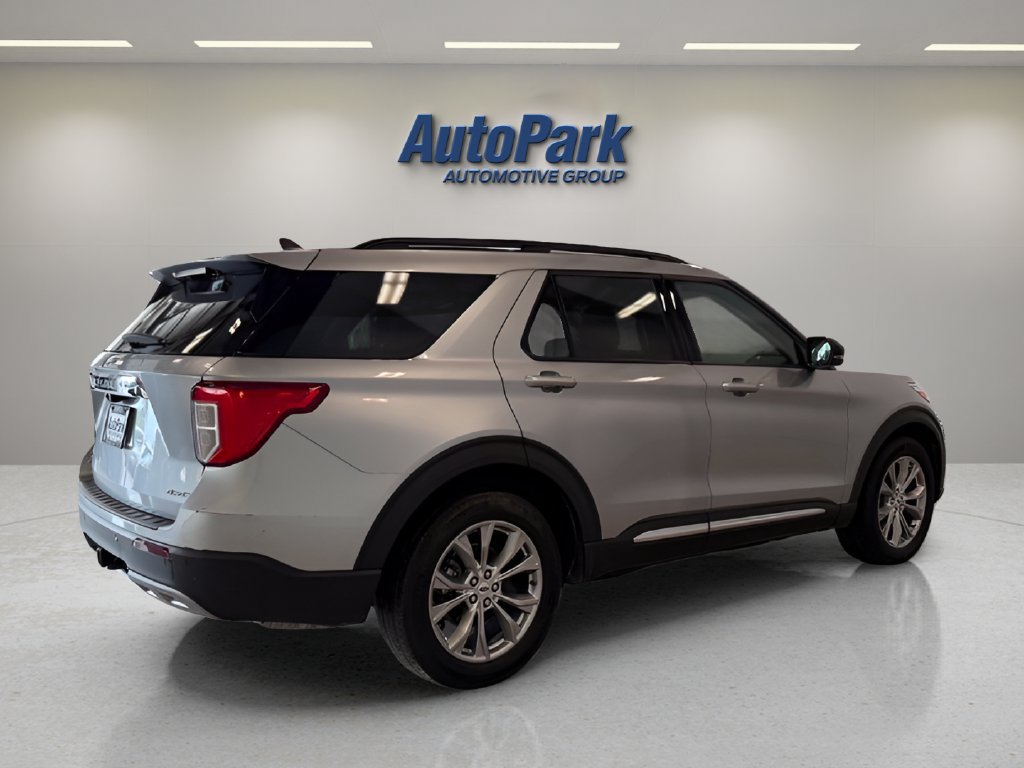 Certified 2024 Ford Explorer XLT w/ Equipment Group 202A AWD/4WD image 7
