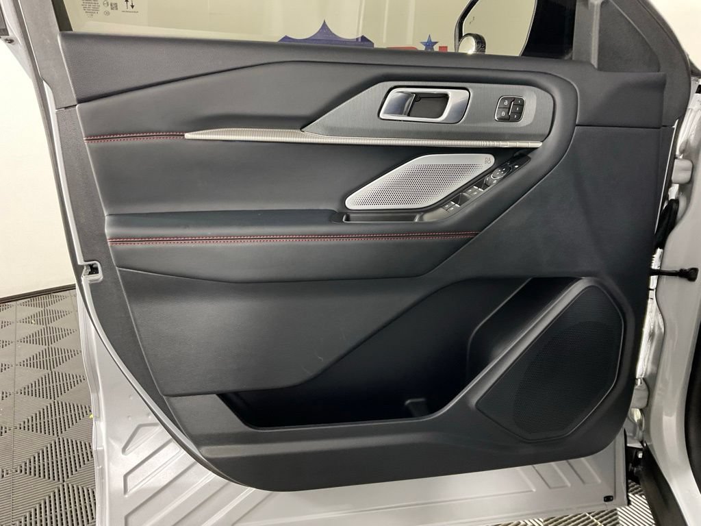 Certified 2026 Ford Explorer ST w/ Sun And Sound Package AWD/4WD image 12