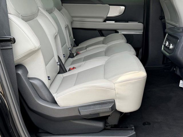 Certified 2025 Ford Expedition Max Active AWD/4WD image 39