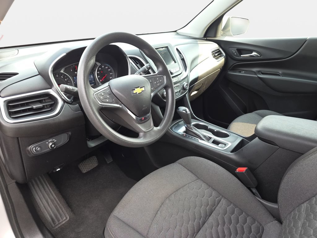 Used 2019 Chevrolet Equinox LT w/ LPO, Floor Liner Package FWD image 13