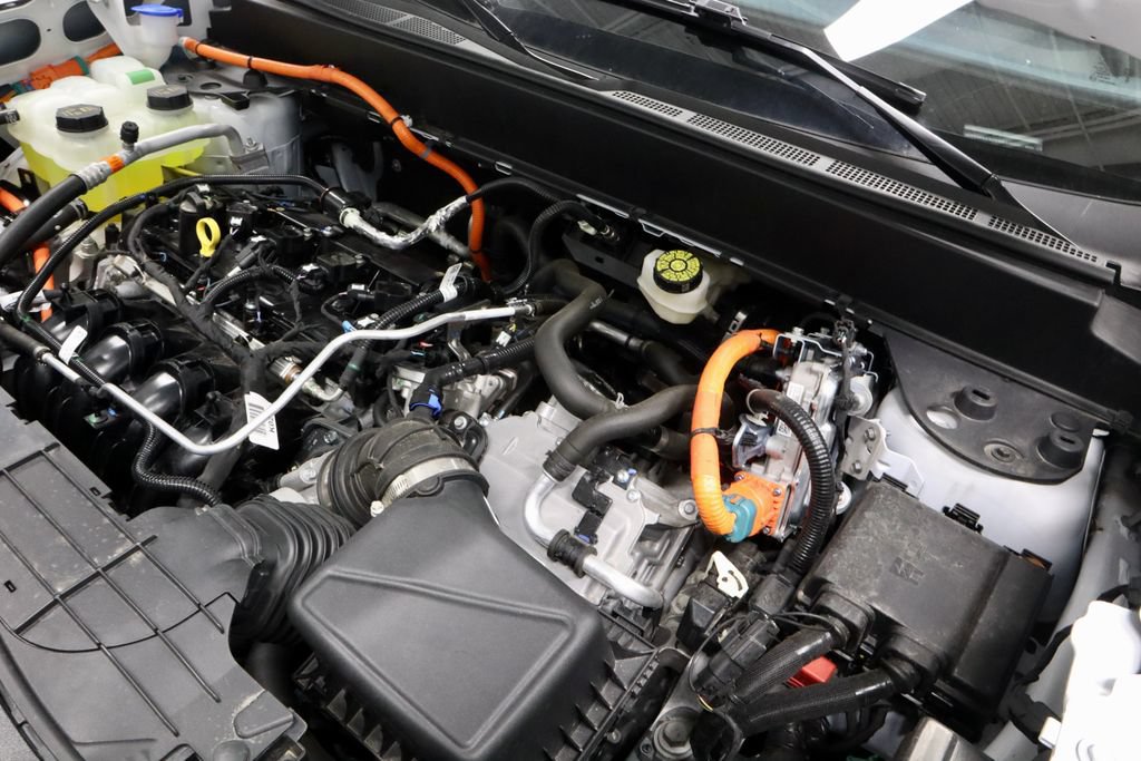 Certified 2025 Ford Maverick XL FWD image 15