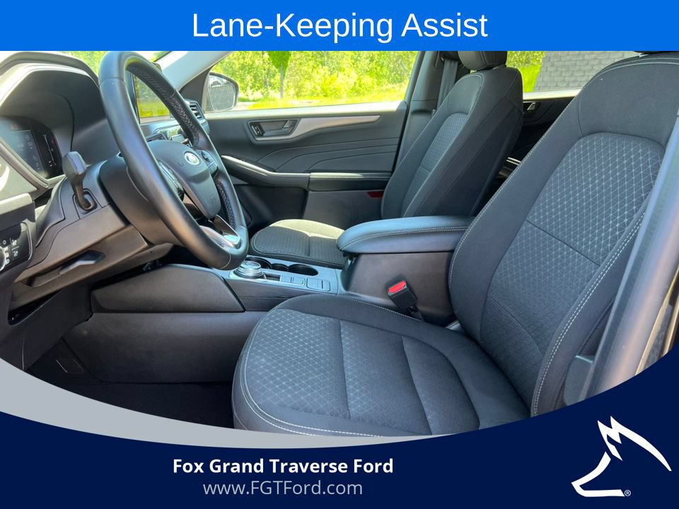 Certified 2024 Ford Escape Active AWD/4WD image 3
