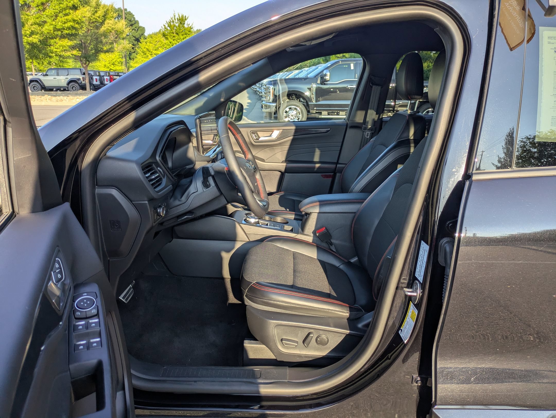 Certified 2024 Ford Escape ST-Line w/ Tech Pack #1 FWD image 13