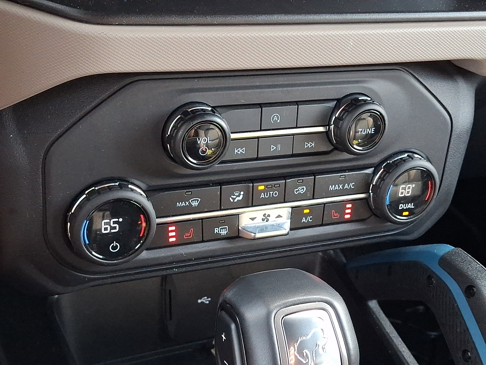 Certified 2023 Ford Bronco Wildtrak AWD/4WD image 18