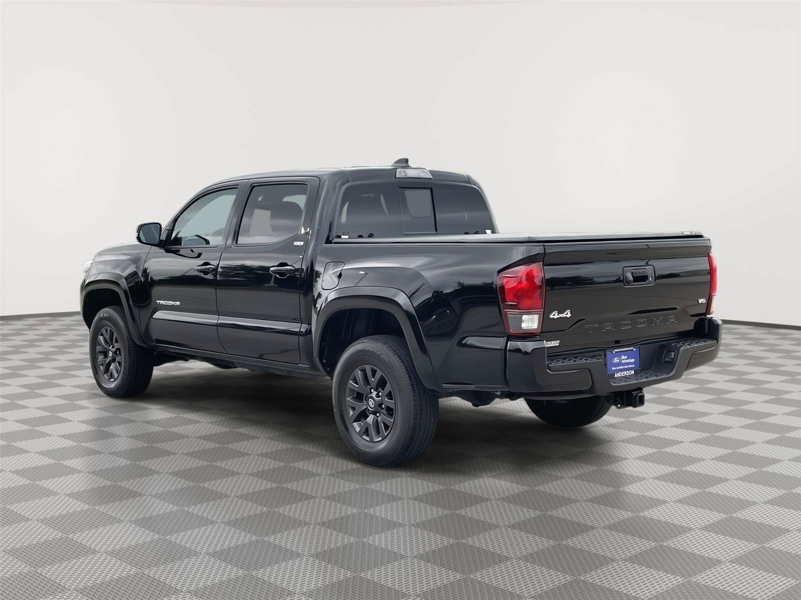 Used 2023 Toyota Tacoma SR5 w/ Technology Package AWD/4WD image 9
