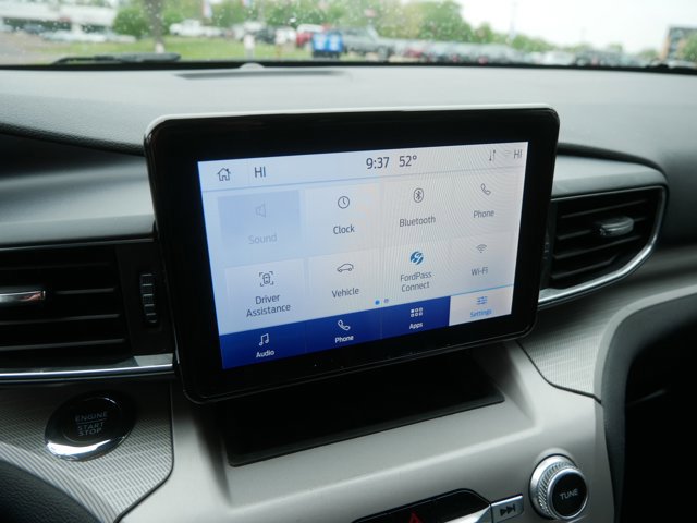 Certified 2023 Ford Explorer XLT w/ Equipment Group 202A AWD/4WD image 30