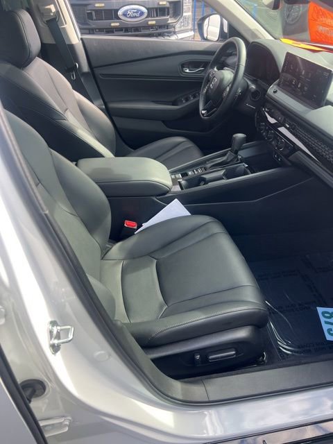 Used 2025 Honda Accord EX-L image 5