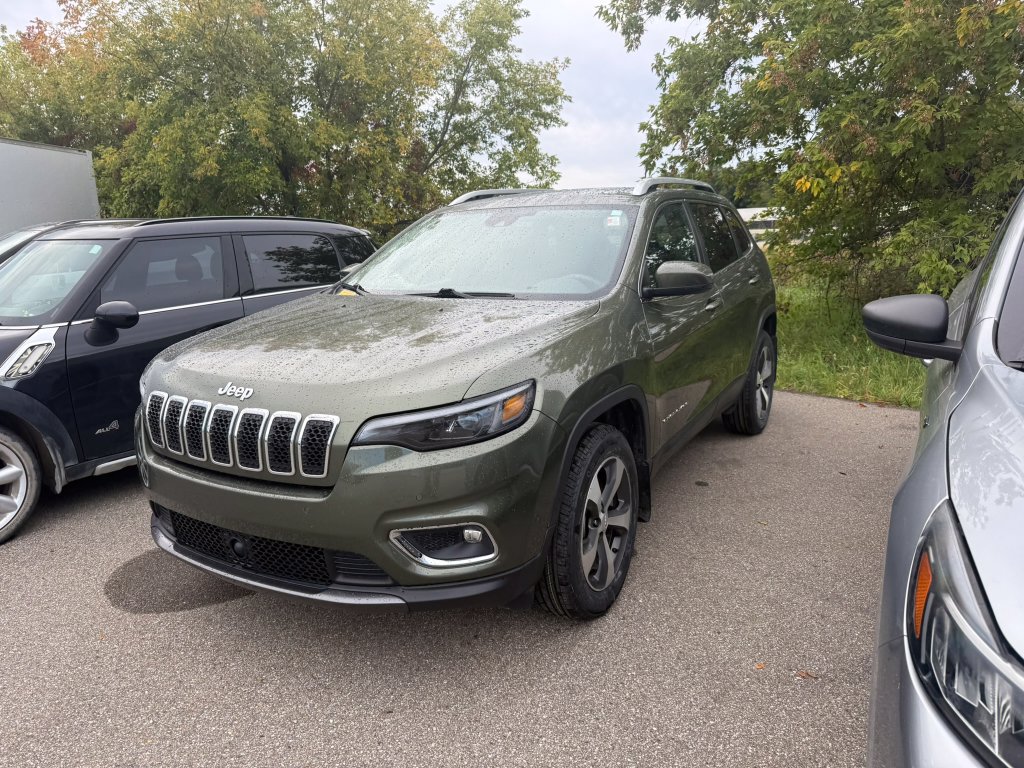 Used 2021 Jeep Cherokee Limited AWD/4WD image 3