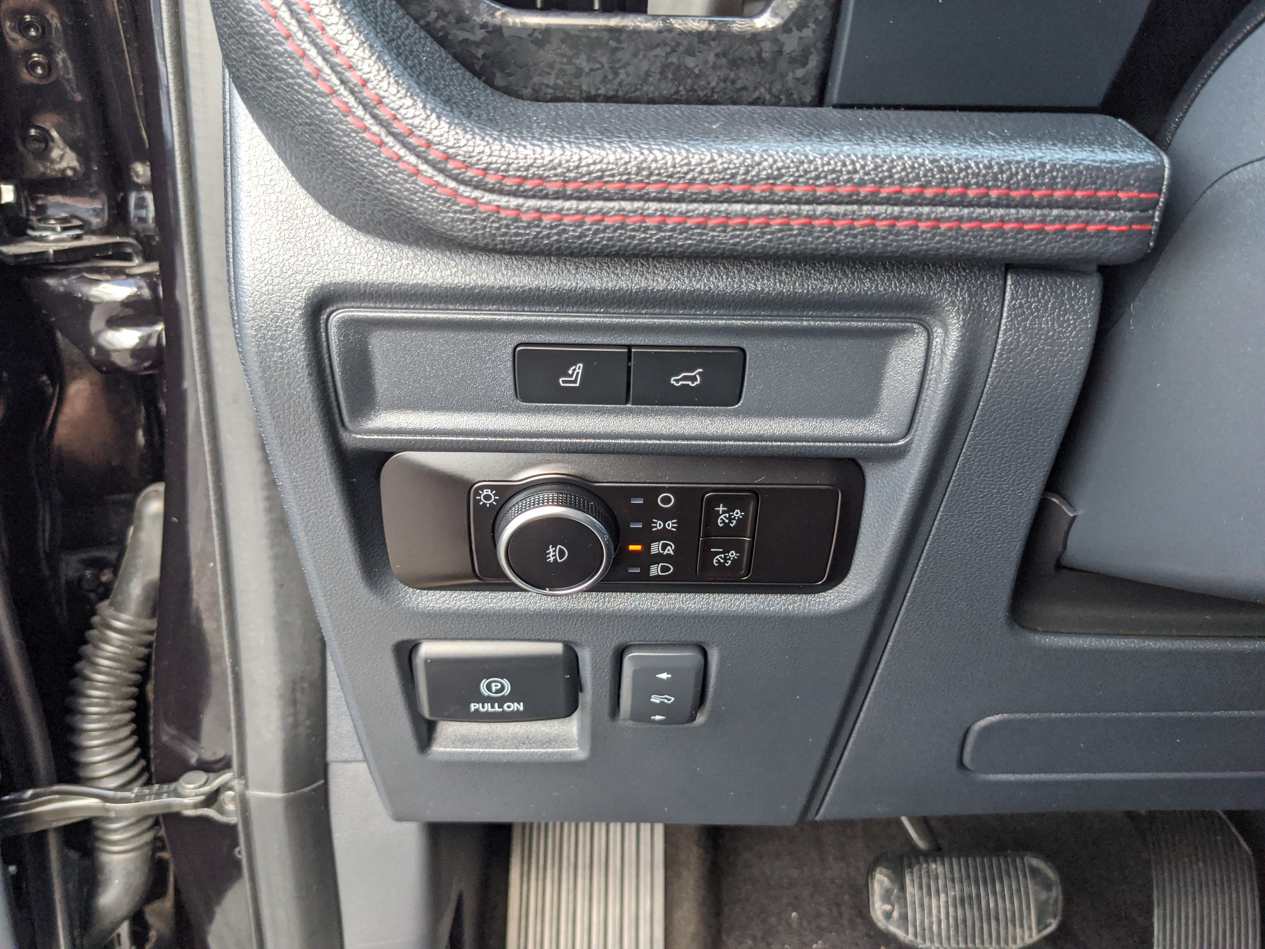 Certified 2023 Ford Expedition Limited image 28