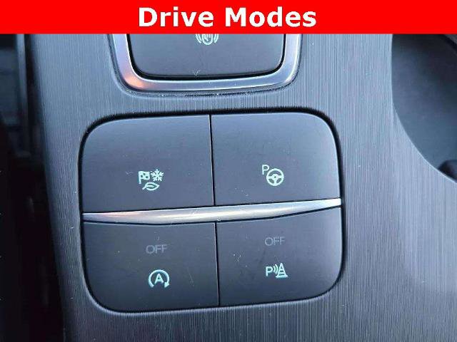 Certified 2021 Ford Escape Titanium w/ Titanium Elite Package image 18