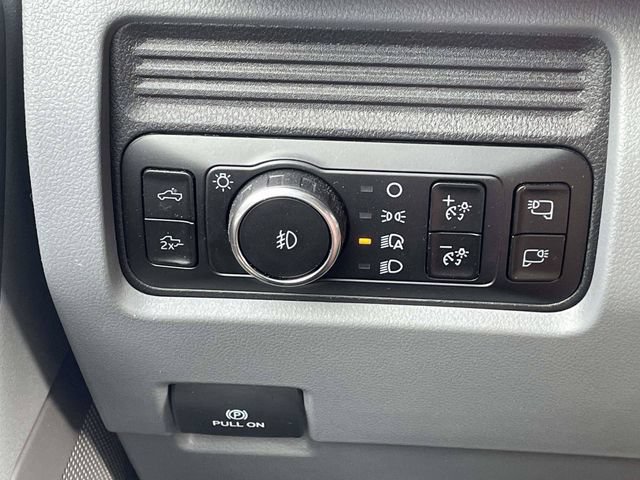 Certified 2025 Ford F350 XLT w/ Black Appearance Package AWD/4WD image 21