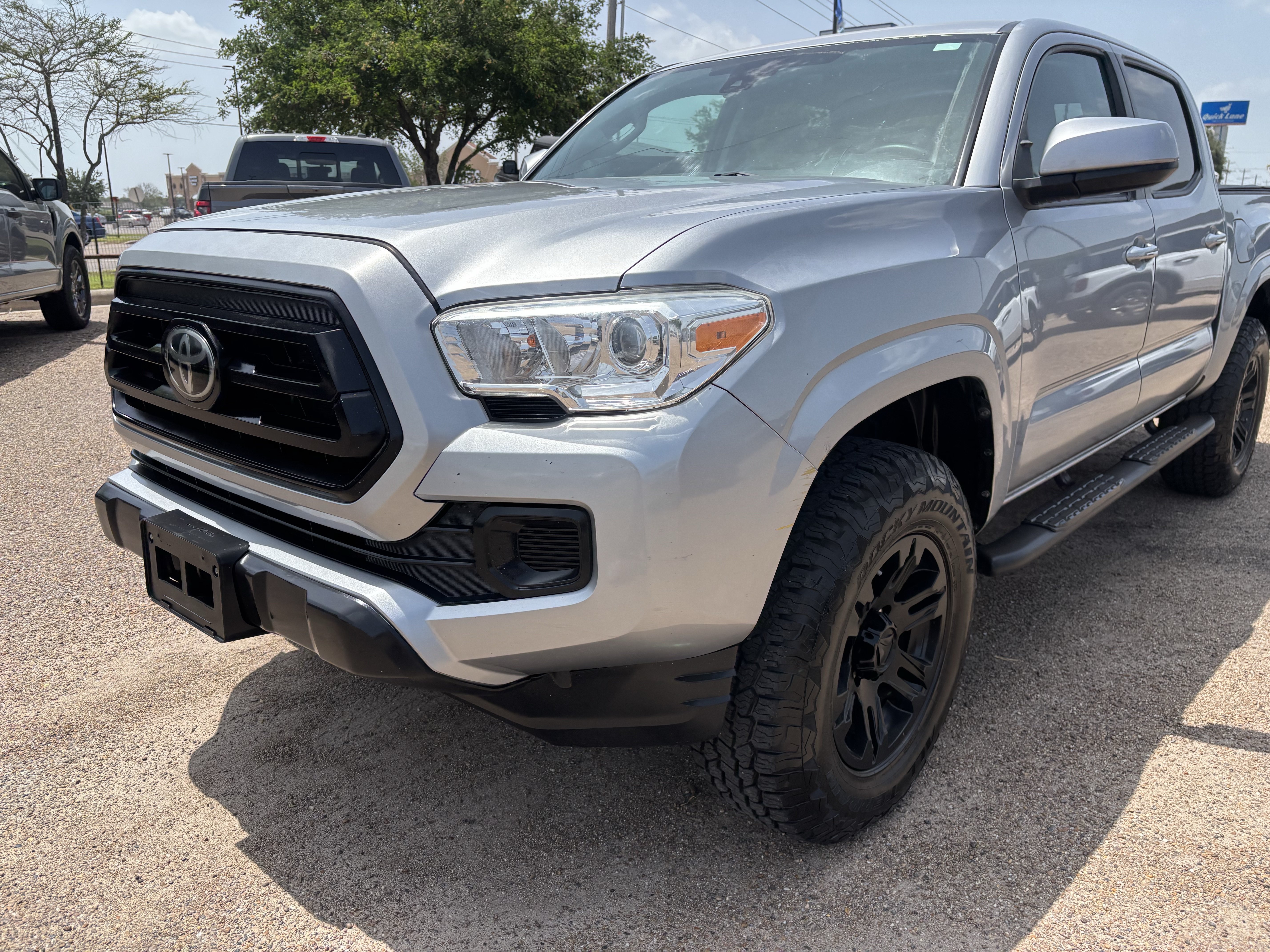 Used 2021 Toyota Tacoma SR w/ SR Convenience Package RWD image 7
