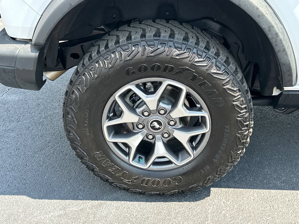 Certified 2025 Ford Bronco Badlands AWD/4WD image 17