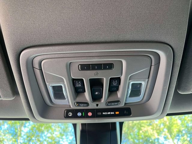 Used 2022 GMC Sierra 2500 Denali w/ Denali Ultimate Package AWD/4WD image 37