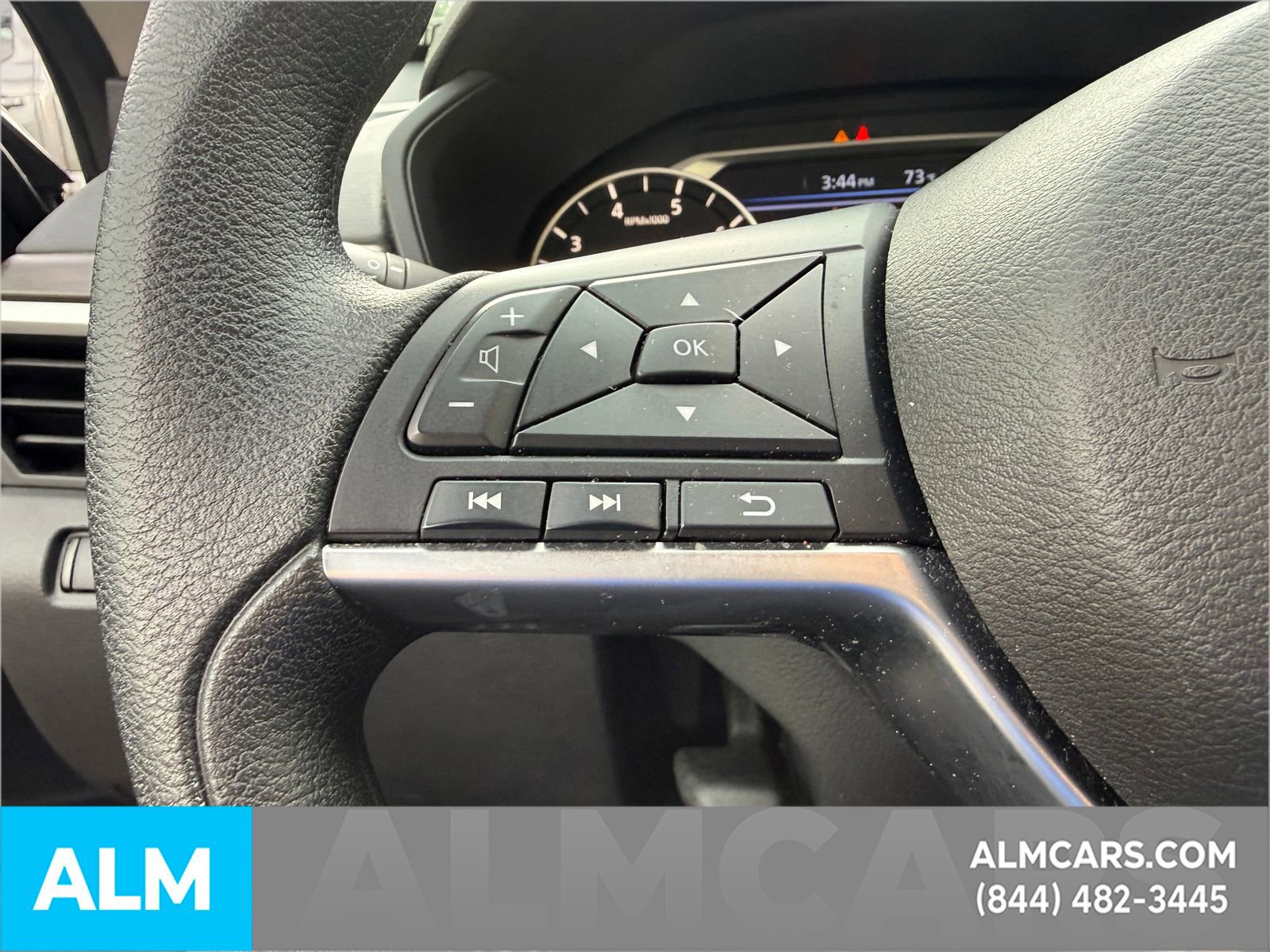 Used 2025 Nissan Altima 2.5 SV FWD image 21