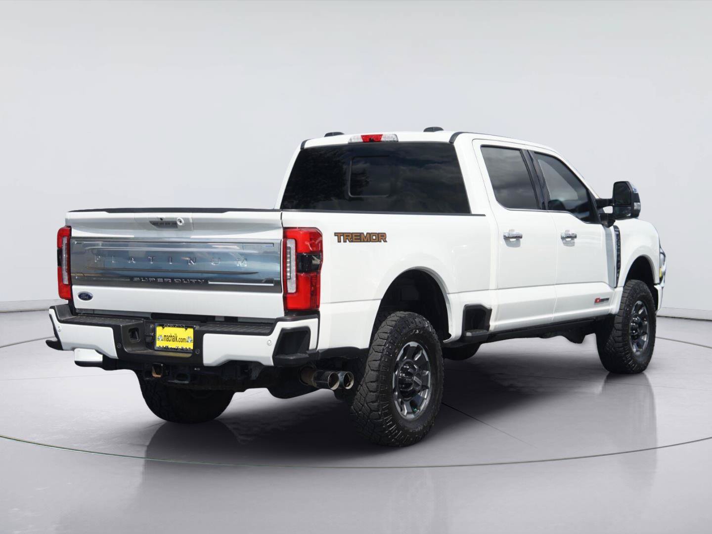 Certified 2024 Ford F250 Platinum w/ Tremor Off-Road Package AWD/4WD image 6