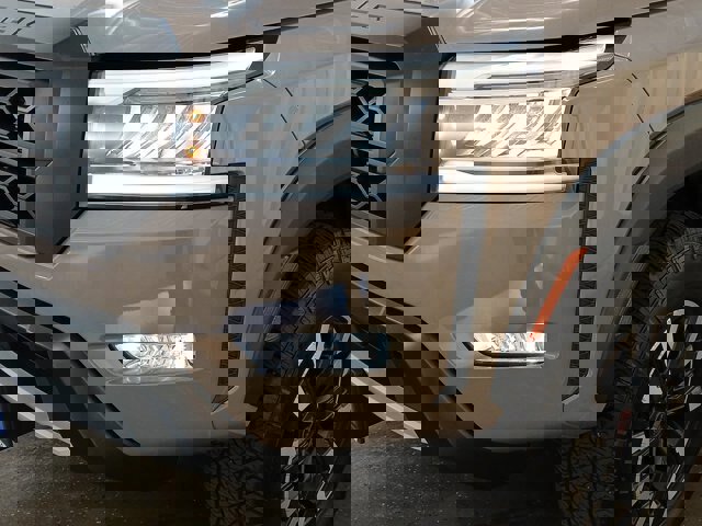 Used 2023 Nissan Frontier PRO-4X w/ Pro Convenience Package image 29
