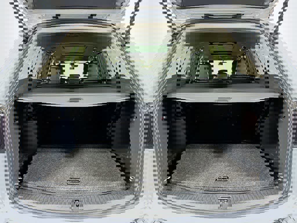 Used 2022 Volkswagen Atlas SEL Premium image 25