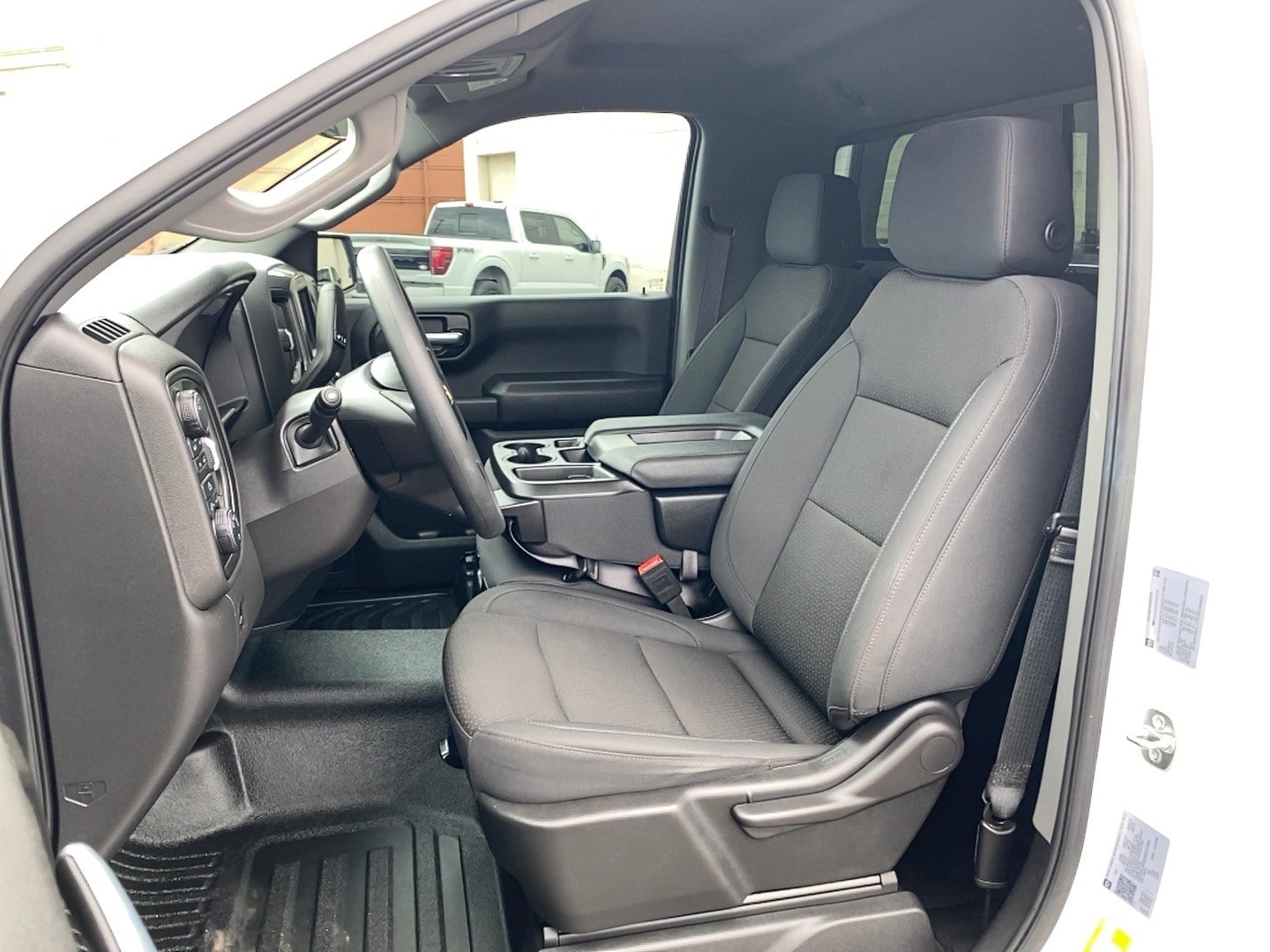 Used 2025 Chevrolet Silverado 1500 W/T w/ WT Value Package AWD/4WD image 4