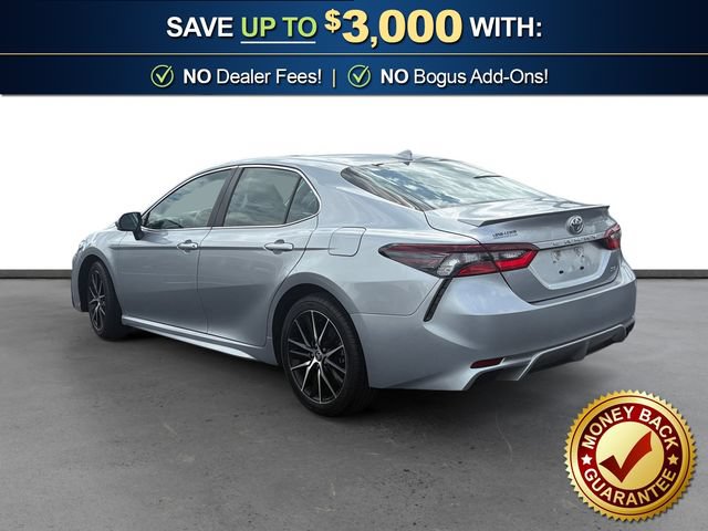 Used 2023 Toyota Camry SE FWD image 4
